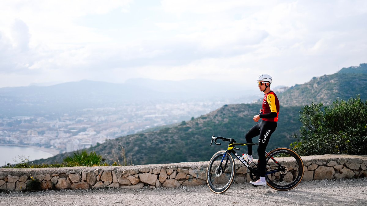 LOOK Cycle tweet media