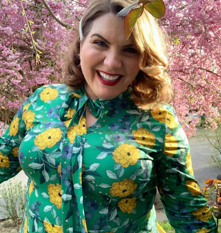 100.3 WNIC tweet media