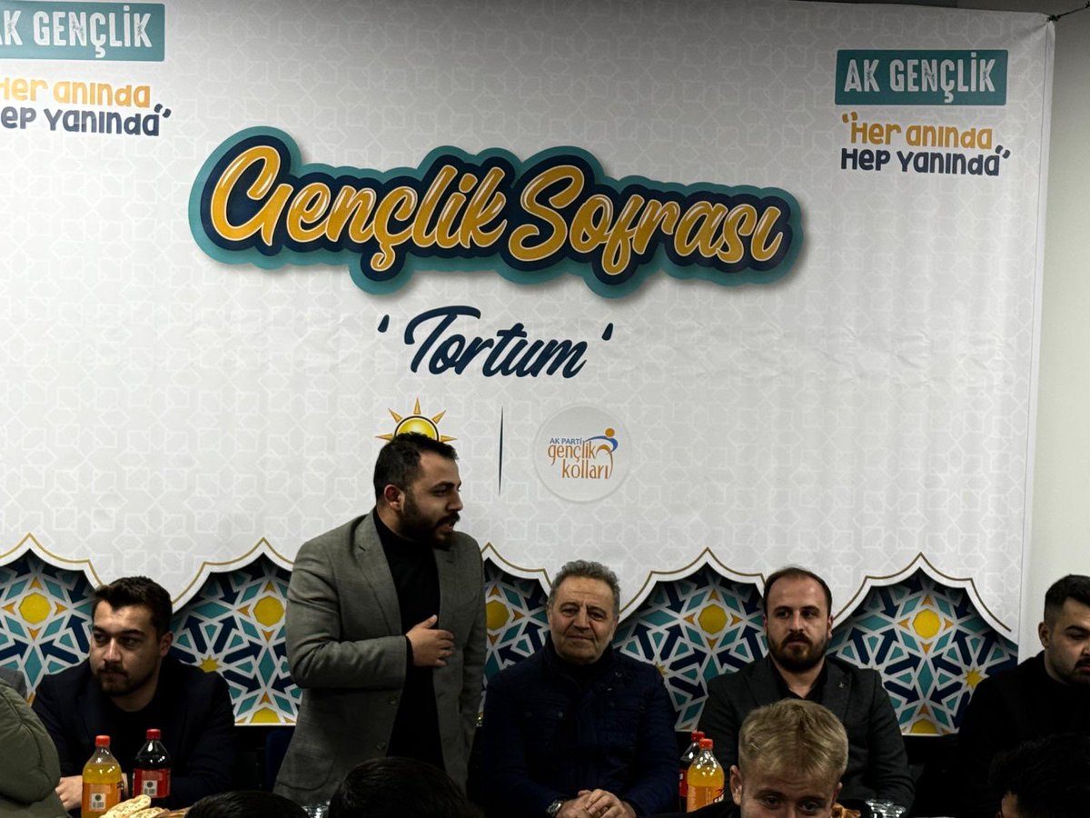 abdullahutr's tweet photo. 📍Erzurum / Tortum

Gençlik Kolları İl Başkanımız Sayın Mehmet Akif Dorman ve teşkilatımızla birlikte Gençlik Sofrası iftarında bir araya geldik. Ramazan’ın bereketini aynı sofrada paylaşmanın huzurunu yaşadık.

Rabbim birliğimizi ve muhabbetimizi daim eylesin. https://t.co/zeFse75Yg4