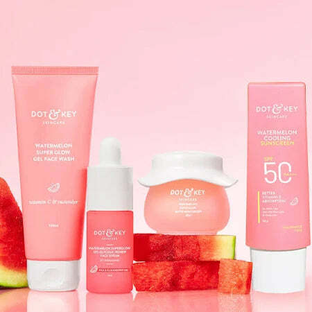 Crochetasthetic's tweet image. Unlock your skin’s potential with Dot &amp;amp; Key for just ₹300. Experience hydration and glow like never before. Don’t miss out on this transformation. #SkincareEssentials #GlowUp

Shop Now aestheticsproduct.myshopify.com/products/dot-k…