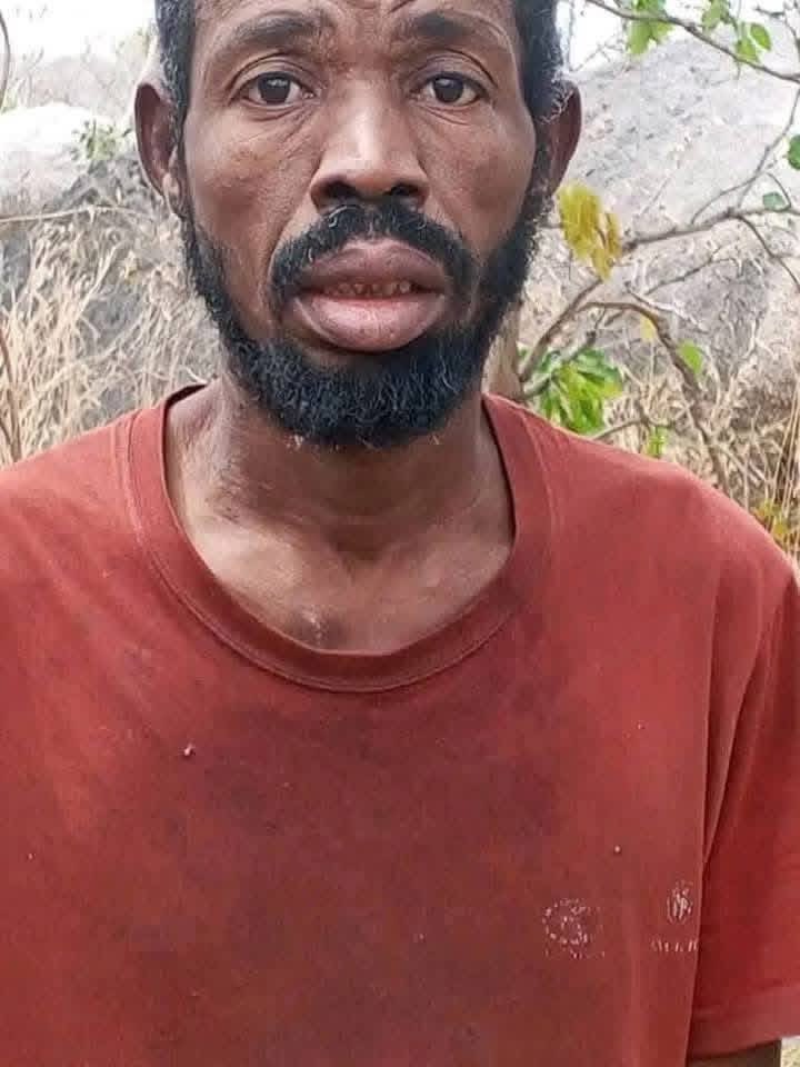 asia_dalhat's tweet image. Cikin ikon Allah da amincin ubangiji, KASIMU Wali Tambuwal yana cigaba da samun kulawar likitochi bayan an karbo shi daga hannun kidnappers.

ALLAH ubangiji ya bashi lafiya ya karemu daga sharrin miyagun mutane na fili da na boye Ameen 🙏🙏🙏🙏🥹