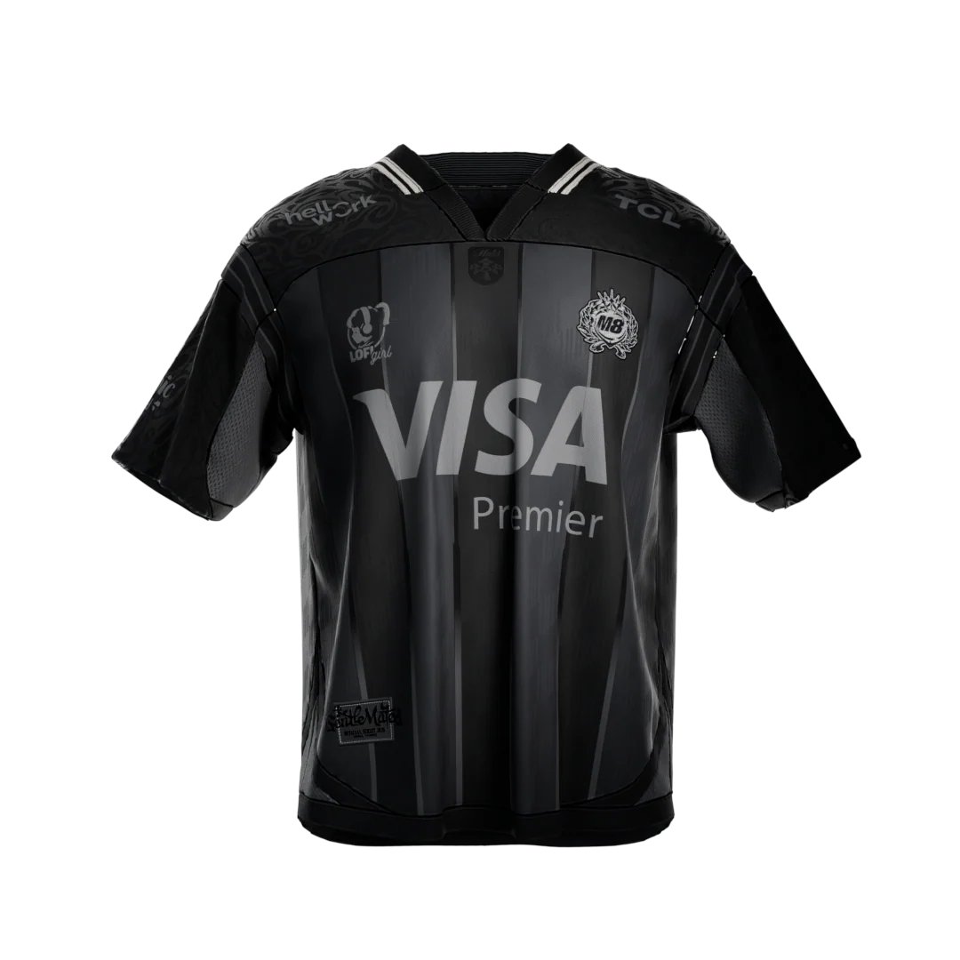 Mais y'a un monde entre les deux ??? #M8WIN

Jcrois que ça va refund 175€ avec la polaire + le maillot ??????