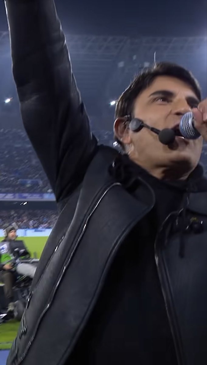 DriesElba's tweet photo. Sanremo il suo quinto scudetto…

Il patron https://t.co/FgbhPG4gjI