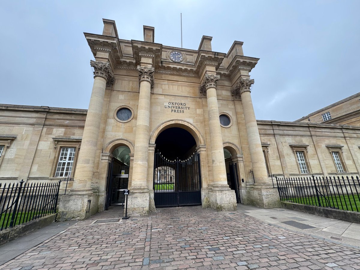 Histria Books tweet media