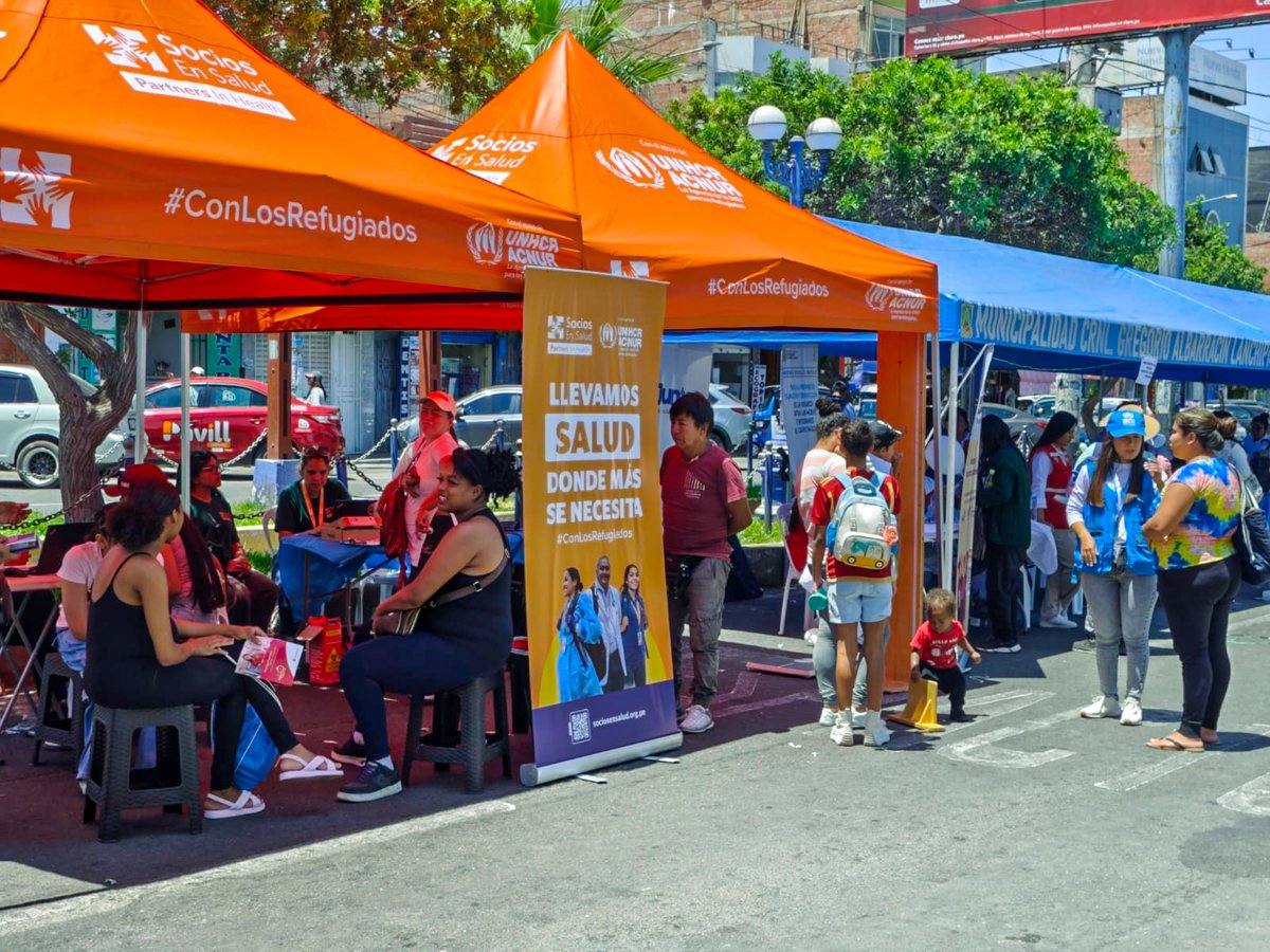 ACNURPeru's tweet photo. En #Tacna, participamos en una caminata y feria por el #DíaInternacionaldelaMujer.💜

Durante la jornada, brindamos orientación a 68 personas refugiadas, acercando servicios a quienes más lo necesitan.

Seguimos trabajando por un mundo más seguro y justo para todas las mujeres. https://t.co/ceyPDRGLRL