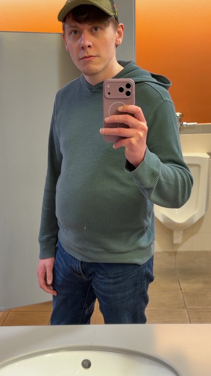 Thiccums tweet media
