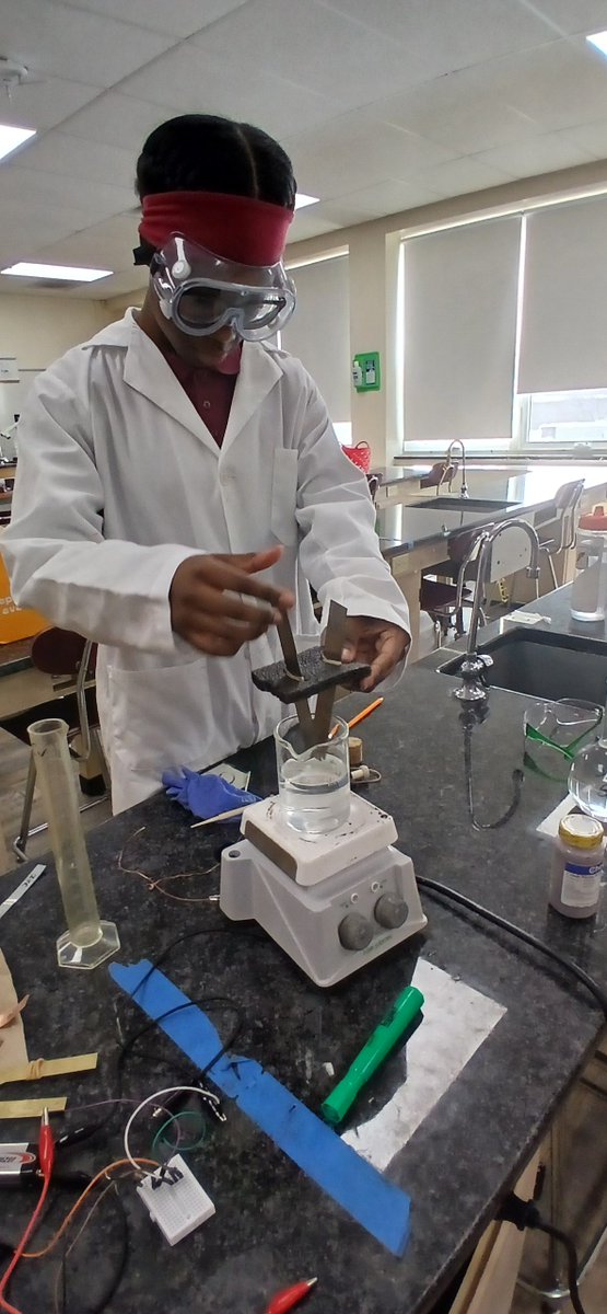 #SASCS High School students in Dr. Ay's class are testing catalysts and electrodes to generate hydrogen energy as a renewable power source. The future of energy is being explored right here by our #SASAtoms! ⚛️⚡

<a href="/CharterEmpire/">Empire Charter Consultants</a>