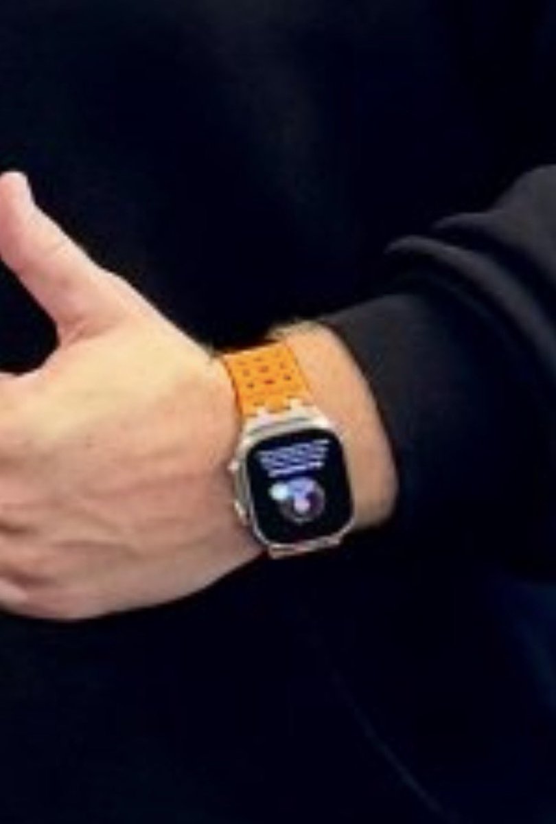 WHAT'S INSIDE? tweet media