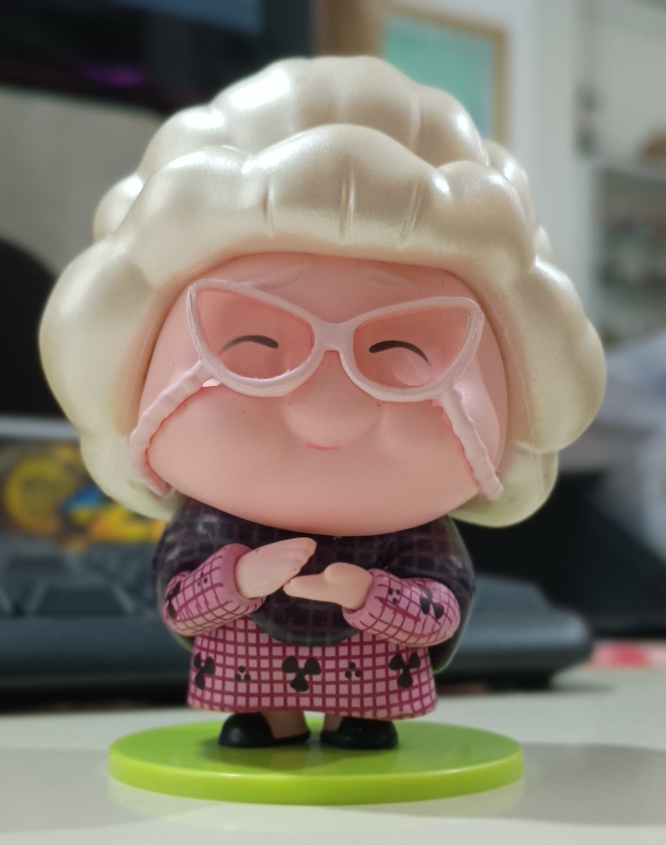 Robbert_1970's tweet photo. Bienvenida "Nostalgia"
#toys
#intensamente
#InsideOut https://t.co/Z6h6woWGZd