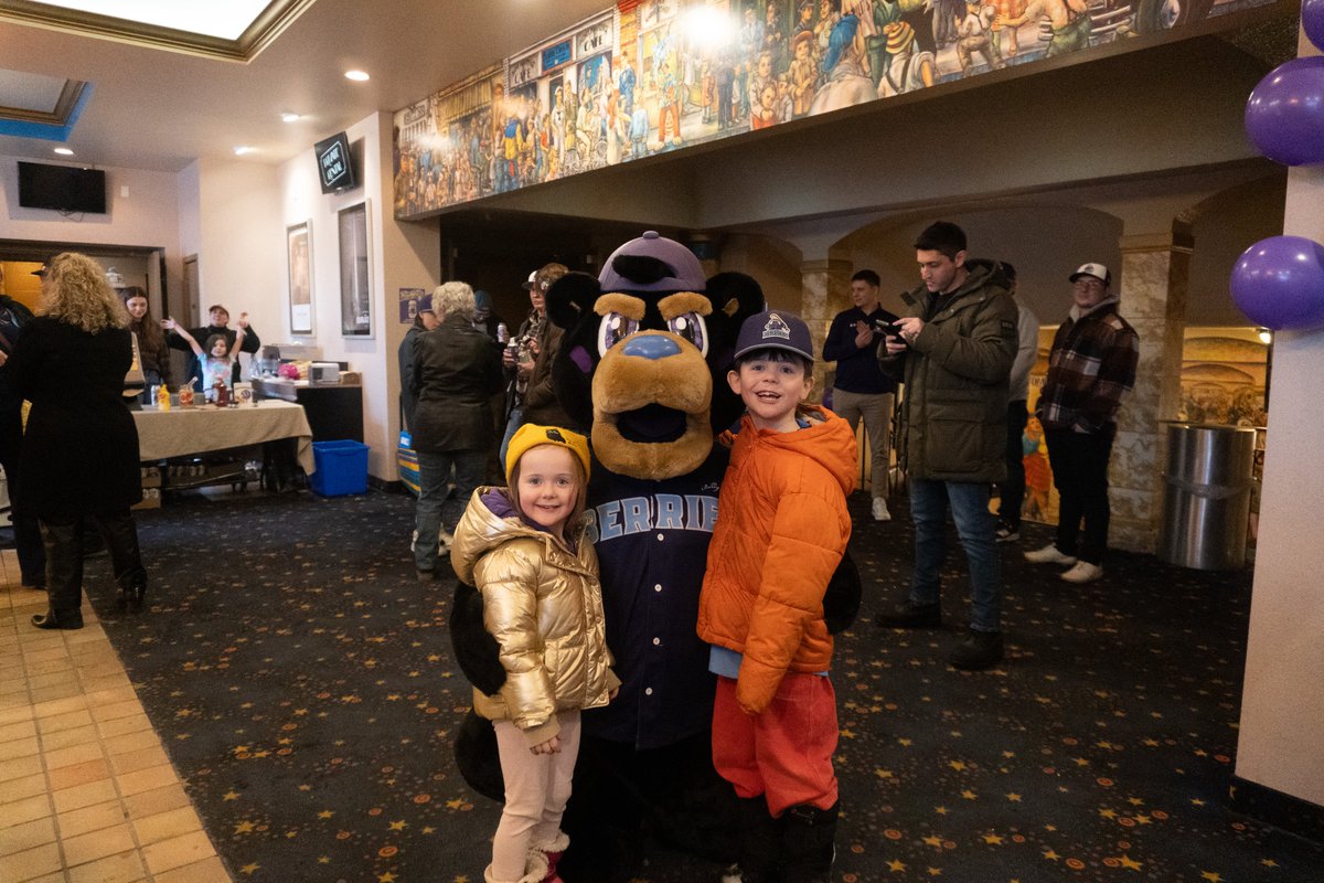 Saskatoon Berries tweet media