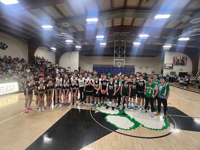 YorktownMS's tweet photo. YMS had an awesome time celebrating our students who participate in Band, Drama Club, Dance, Cheer, Wrestling, Swimming, and Basketball!  Thanks to all of our amazing faculty and staff members for their help making these Pep Sessions possible!  YMS is a special place to be. https://t.co/pi5saXTsAW