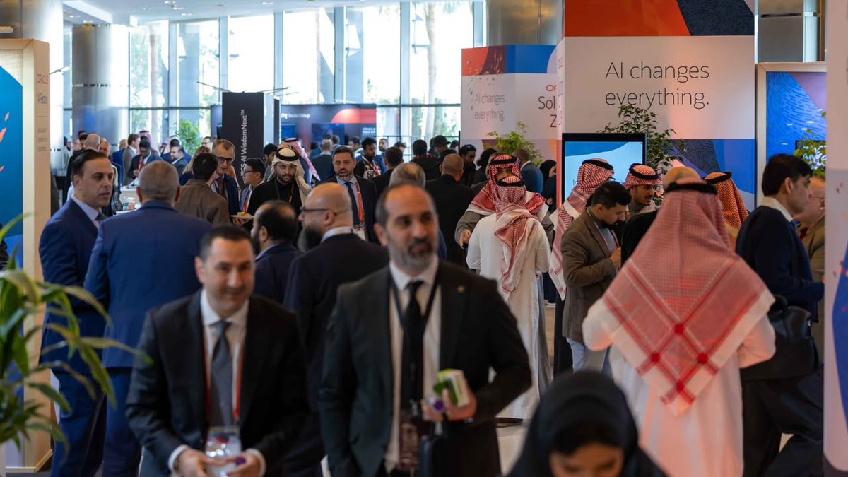 Oracle AI World tweet media