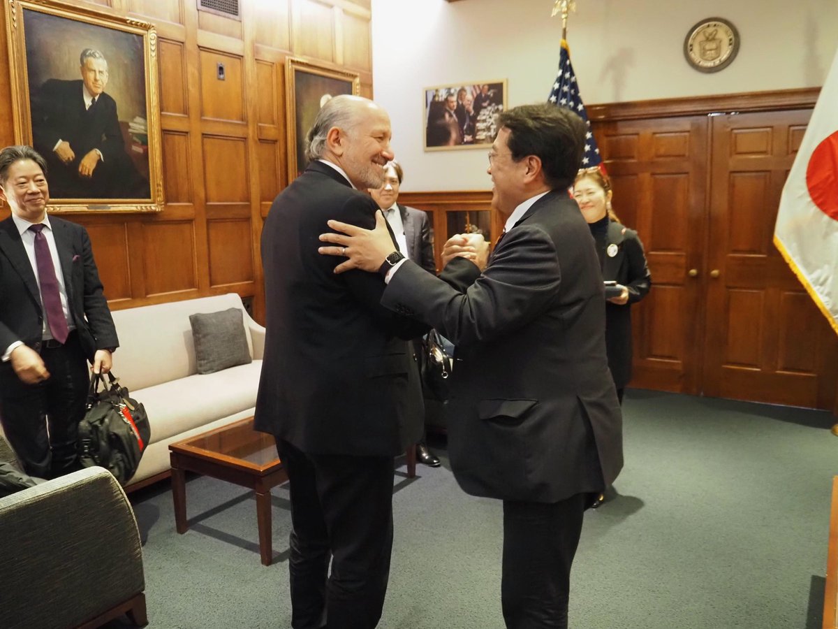 赤沢りょうせい tweet media