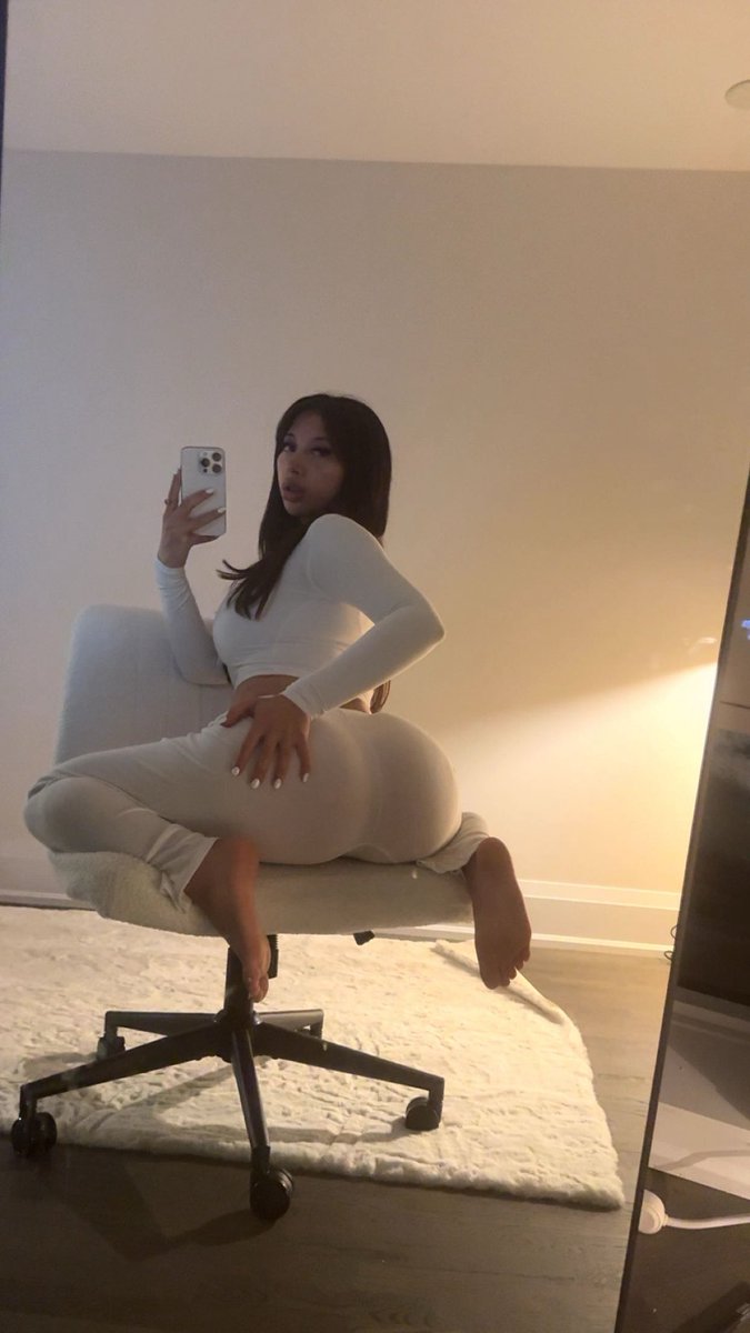 sexy princess tweet media