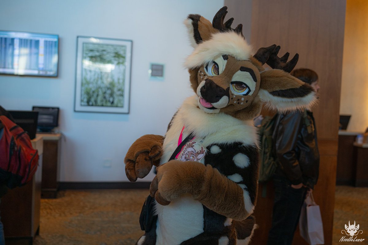 Why is he so deer?

Happy #FursuitFriday!

📸: <a href="/NoodleLunar/">Lunar</a> 
 CC BY-NC-ND 4.0