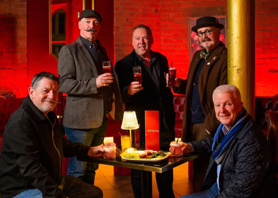 Robin Elliott tweet media