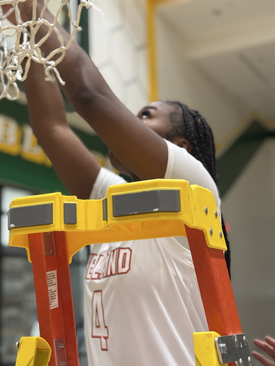 Destini Etier tweet media