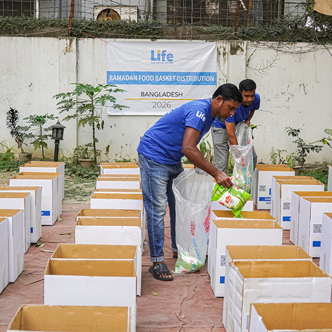 LIFEforRELIEF's tweet photo. In Bangladesh, we are delivering essential food parcels to families and orphans, ensuring they have the nutrition they need. 

https://t.co/cdAPhJfHvQ?

Life For Relief and Development 

#Bangladesh #FoodRelief #RamadanCare #NGO #RamadanGiving #EndHunger #GlobalImpact  #RamadanRelief #FoodSecurity #NGO #HumanitarianAid #CommunitySupport #FoodSecurityBangladesh #EndHungerNow #OrphanCare #NutritionSupport #FoodParcels #BangladeshRelief #LifeForRelief