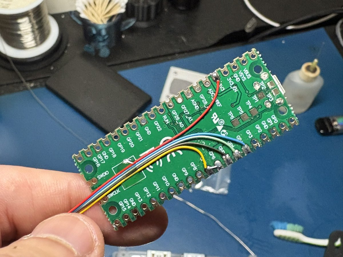 iFixRetro tweet media