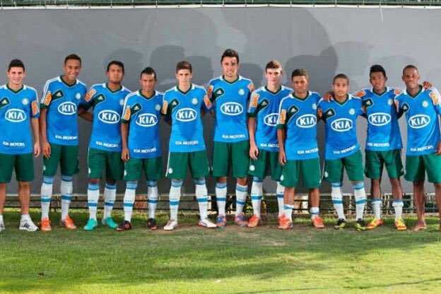 JogueinaSEP's tweet photo. Uma base de sucesso
E não é de hoje!!

Conseguem nomear todas nossas crias da academia dessa foto? https://t.co/TE7nmBhQ8c