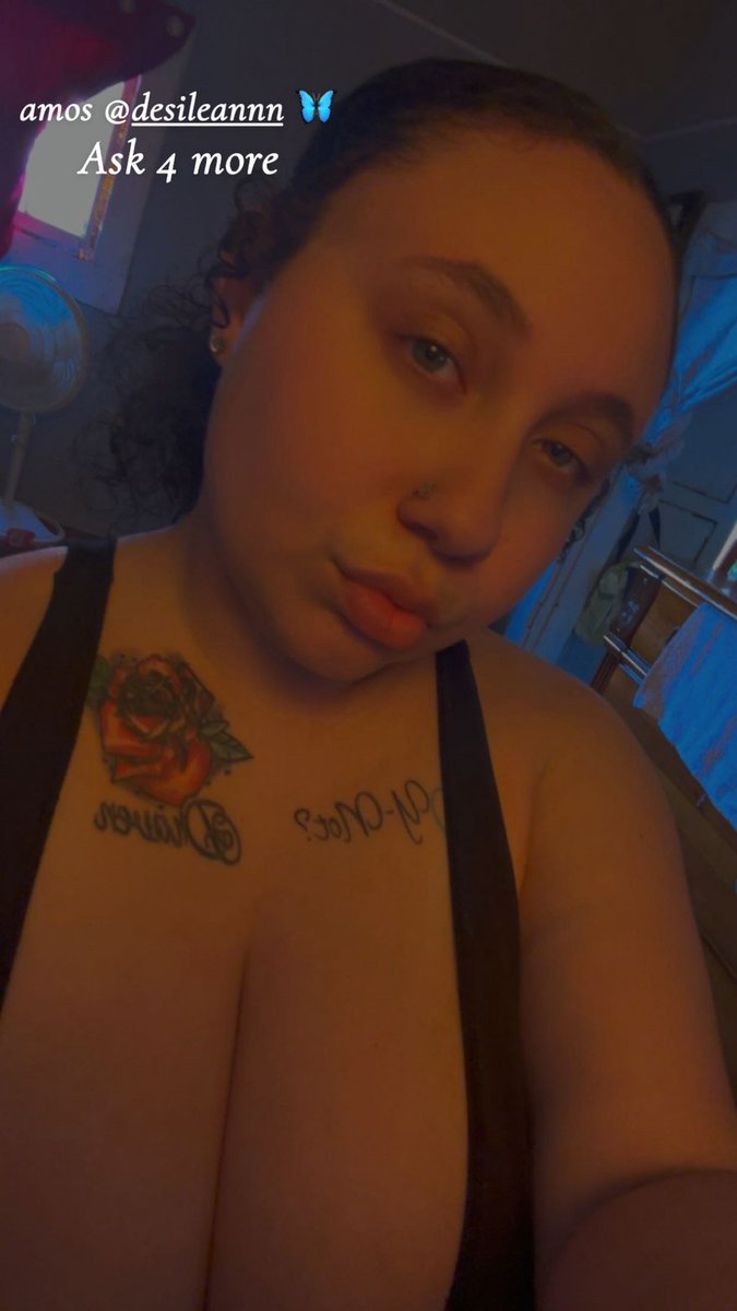 thatguy98984's tweet photo. Add here &amp; ask for her deals! https://t.co/124yH5Zlzl https://t.co/TbWmvdkAvH