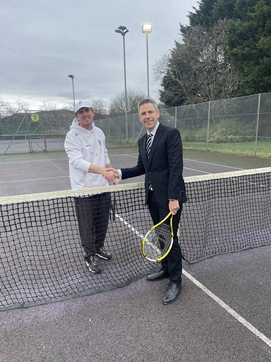 CaerphillyLTC's tweet photo. This morning we welcomed @Chris_EvansMP to #CTC to showcase our new Court 1-3 floodlights as funded by @sportwales #BeActiveFund, talk about all of our work as well as our upcoming facility project and get on court for a hit with Head Coach Jon and some of our members! π€π₯³πΎππ‘ https://t.co/ywHU1BJd5C