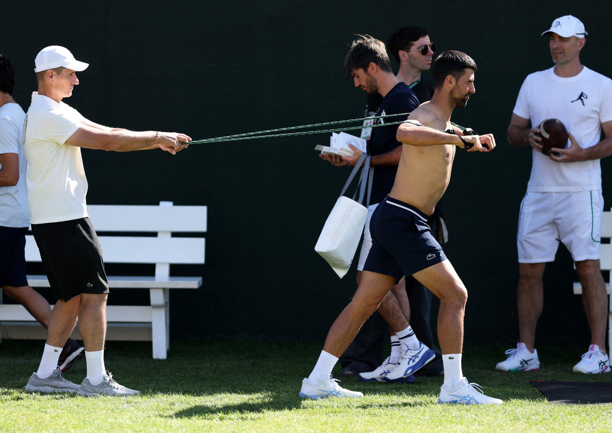 sebatorok's tweet image. #Djokovic en #IndianWells 

Clive Brunskill/Getty