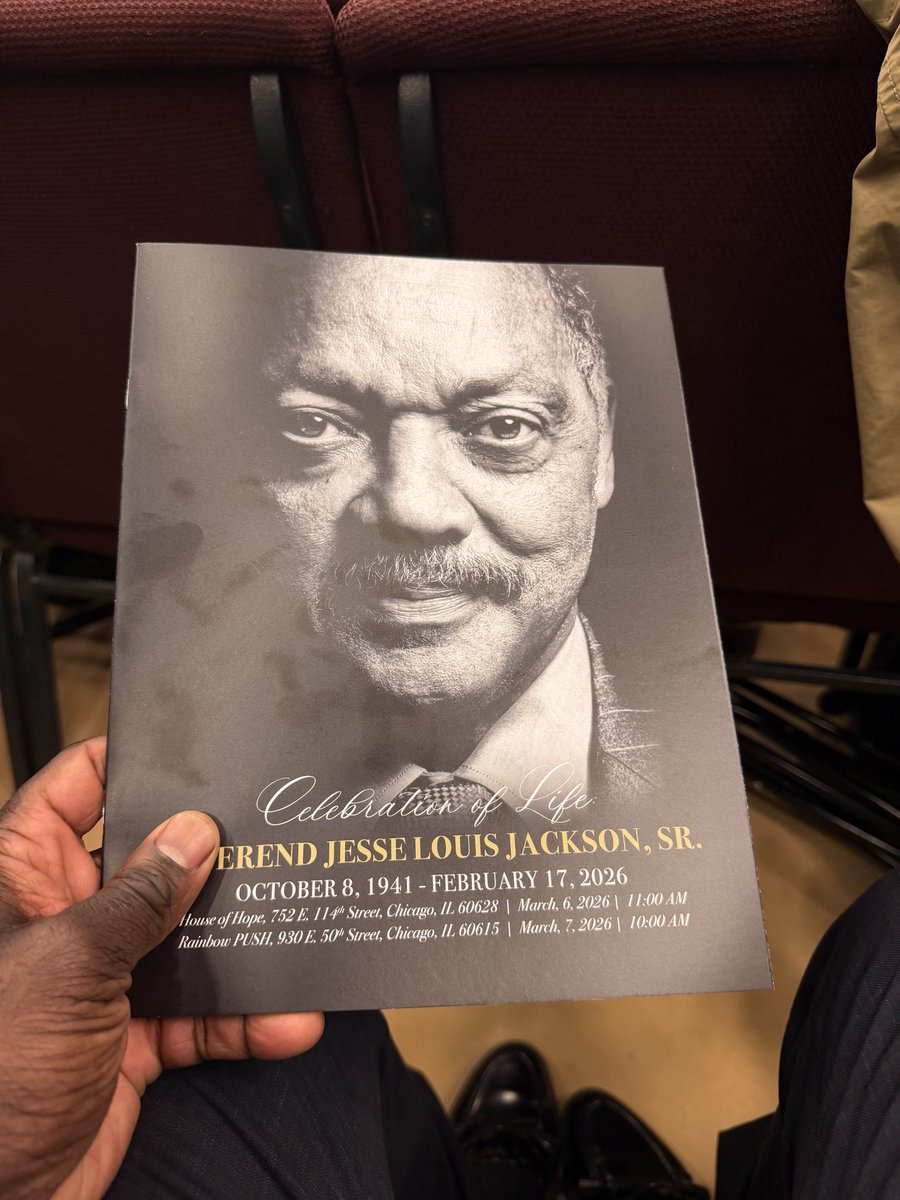 JermaineReed's tweet photo. 📍 Chicago: Honoring the legacy of Rev. Jesse Jackson, Sr. at his Celebration of Life. A life well-lived, a let us honor him by continuing the work and, always, Keeping Hope Alive. ✊🏾

#JesseJackson #KeepHopeAlive #Chicago #Legacy https://t.co/XUvO80MiiP
