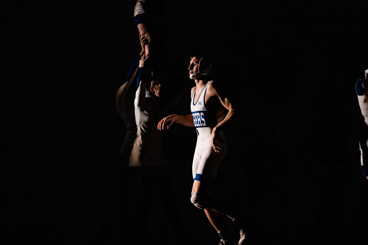 Dakota Wesleyan Wrestling tweet media