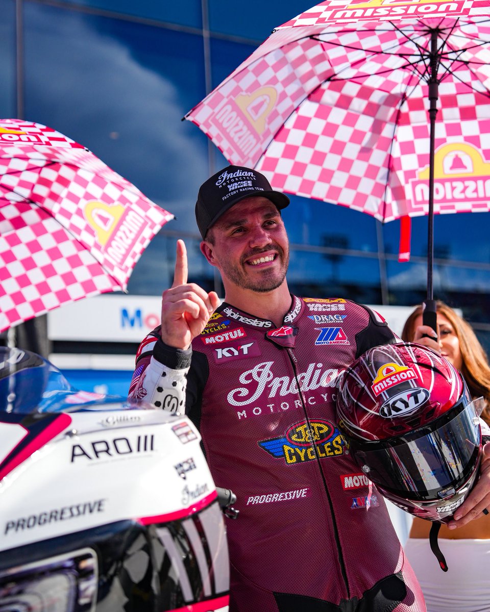 Daytona International Speedway tweet media