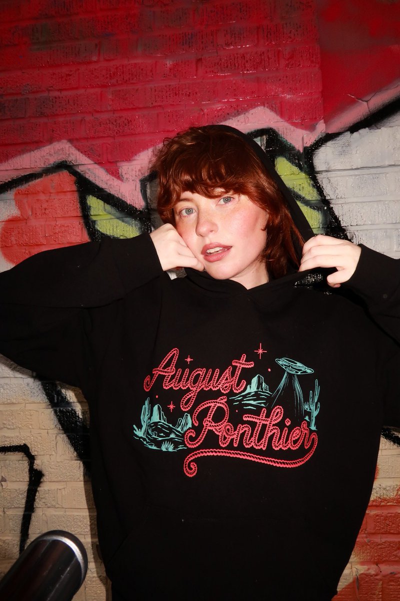 AugustPonthier's tweet photo. merch on https://t.co/zP8HOIu6ej 🤍 https://t.co/1GTPT0WKZg