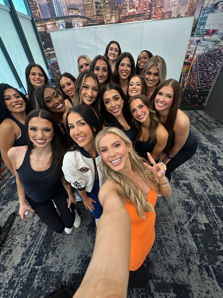 BuffBunny tweet media