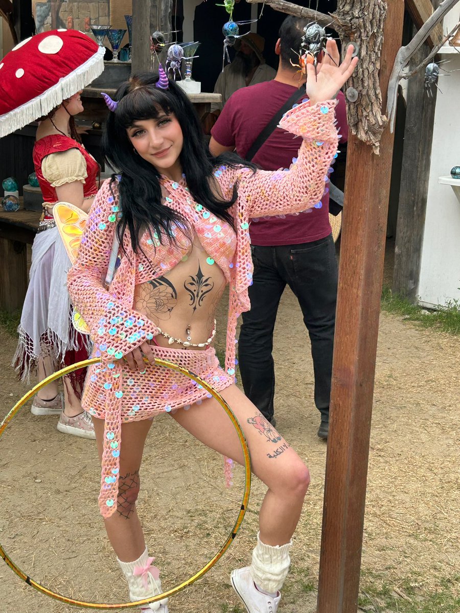 Pixie Paradise tweet media