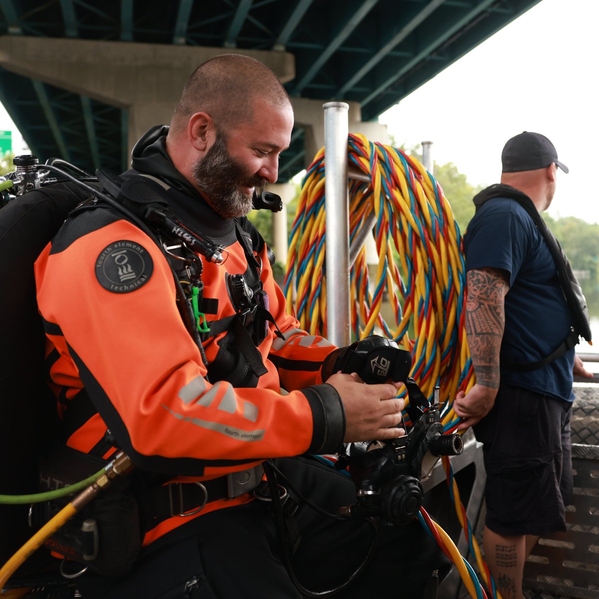 PWCPolice's tweet image. Our Police Officers train year-round for underwater search and recovery. This specialized skillset pushes our team through tough environmental demands—and our rugged, highly trained dive unit always rises to the challenge. 🌊#PWCProud #DiveTeam #SearchAndRecovery
