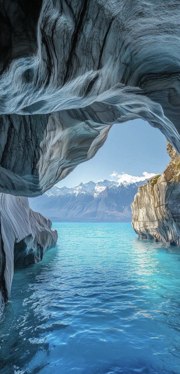 mshafqat72's tweet image. Where the horizon melts into crystal-clear waters and the sky feels endless, nature reveals a glimpse of paradise. 🌊✨
Moments like these remind us how peaceful and breathtaking our world can be.

#Nature #OceanViews #Paradise #Travel #NaturePhotography