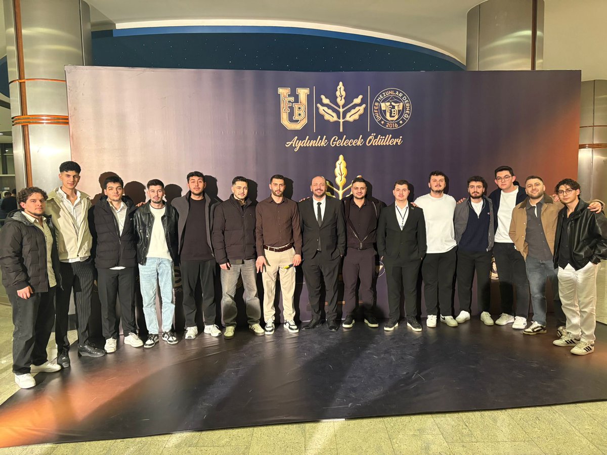 UFBSakarya's tweet photo. 1907 ÜNİFEB Sakarya Üniversitesi örgütlenmesi olarak #AydınlıkGelecekÖdülleri2025'e katılım gösterdik. https://t.co/WvkKW1iqRr