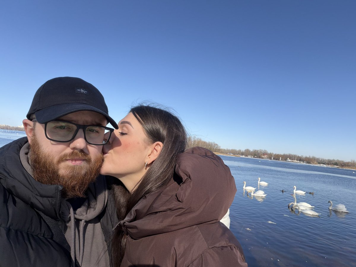 по контуру карася tweet media