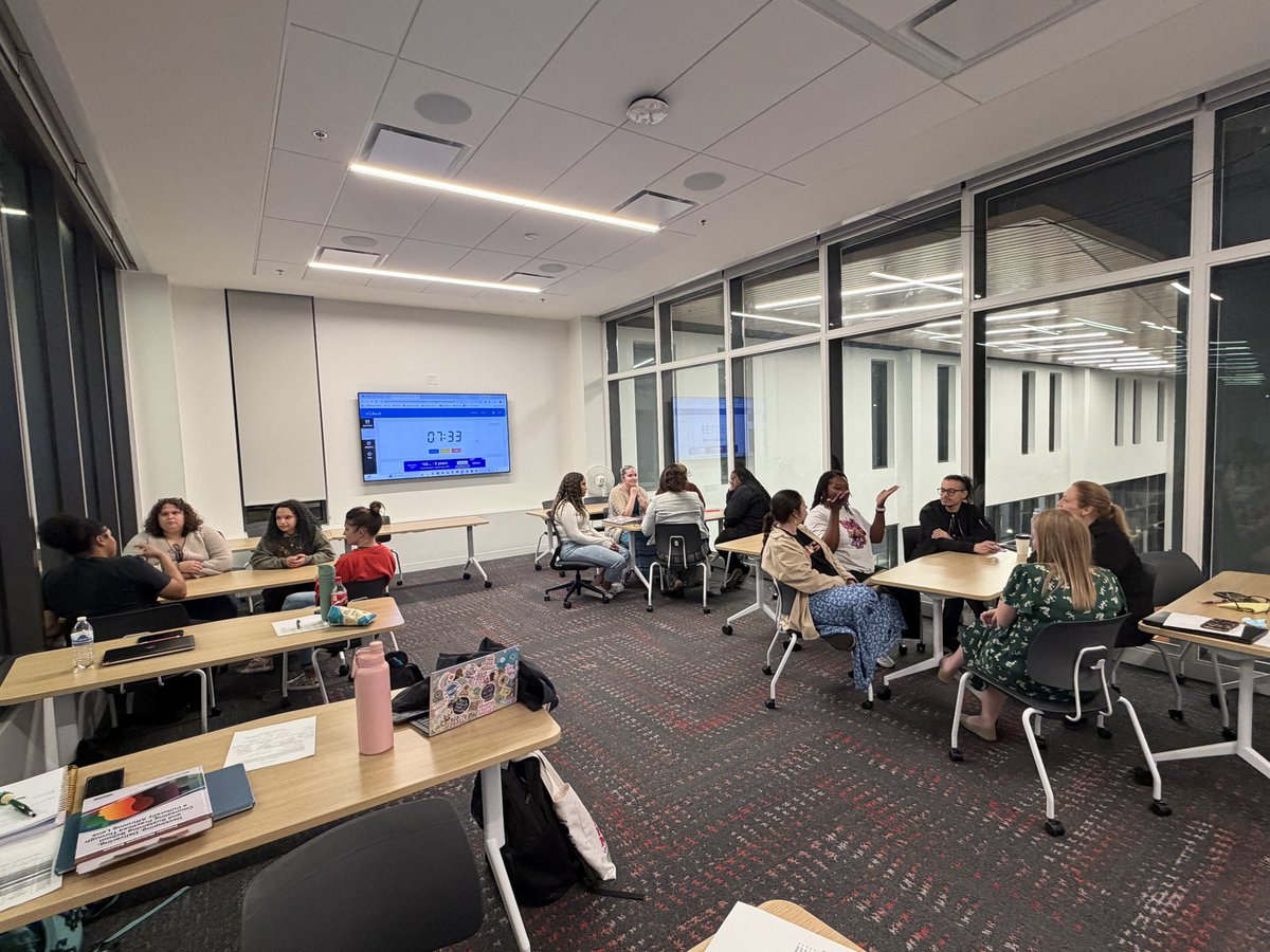 Dr. Eva Gibson tweet media