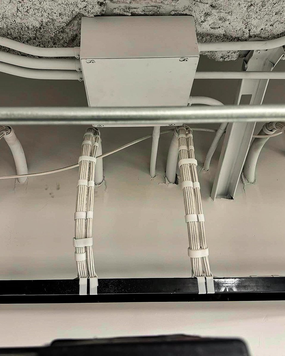 Low Voltage Nation tweet media