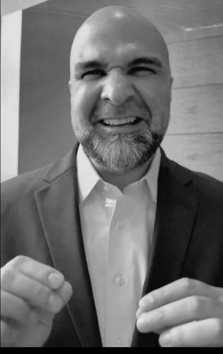 #الاتحاد مدرب غبي ، ماله قبول عند اللاعبين 
ومجلس إدارة حكواتي ‼️🤷🏻‍♂️
وسلامتكم