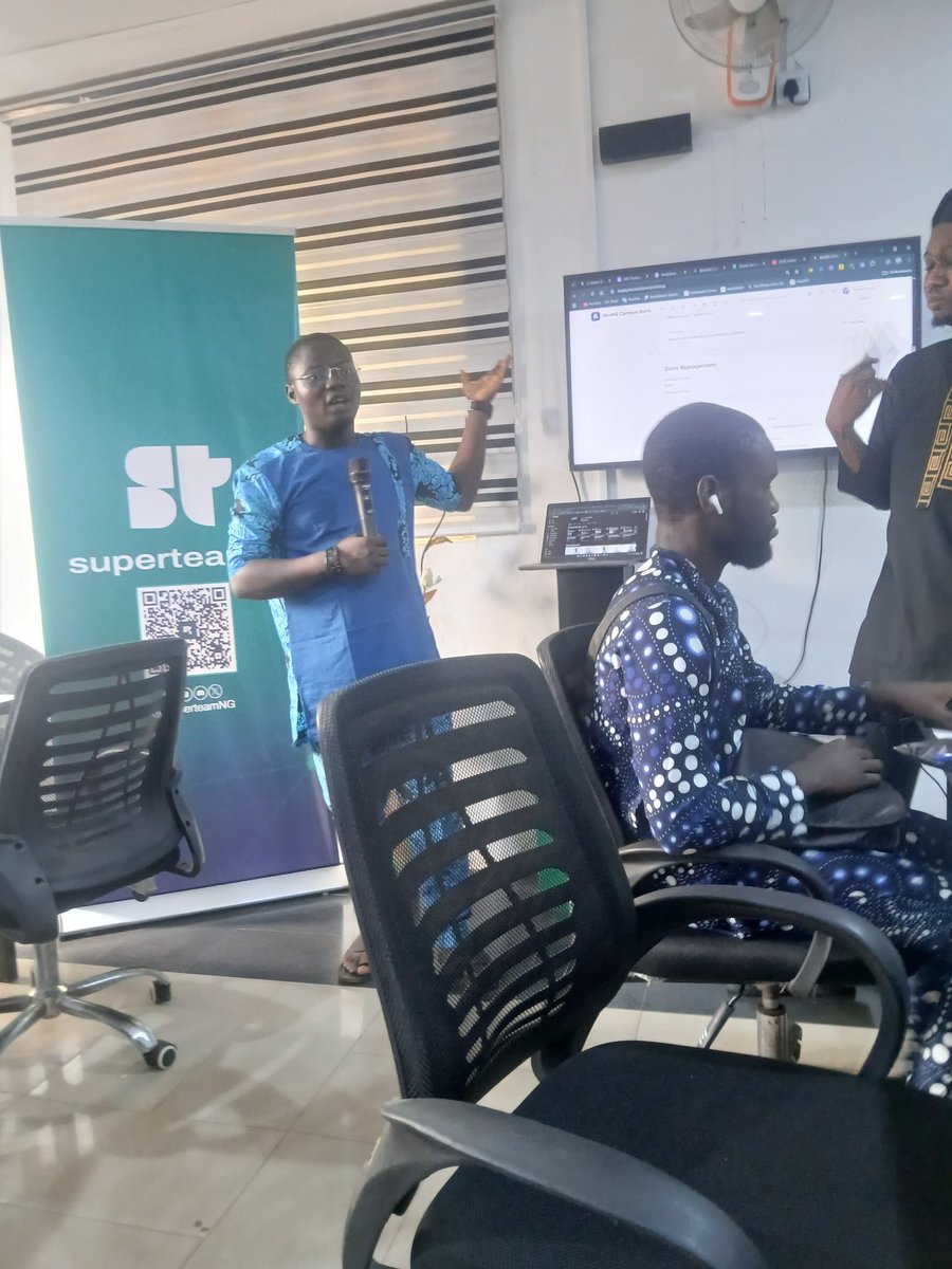 Adeola Lasisi tweet media