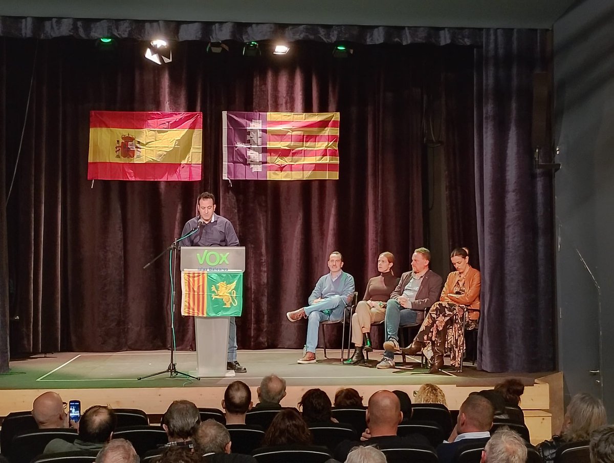 VOX Baleares tweet media