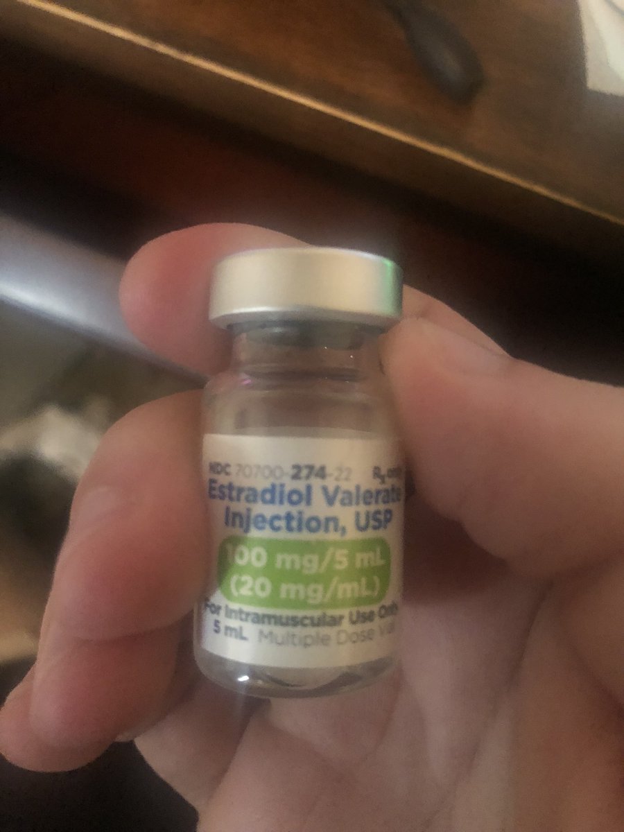 Emily Rosewood 🐬 tweet media