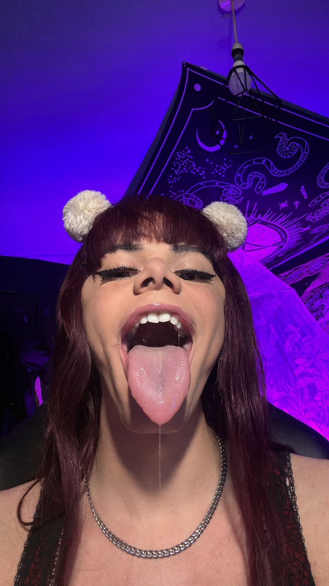 Loser Flora ๐คช๐๐ญ๐งฉ tweet media