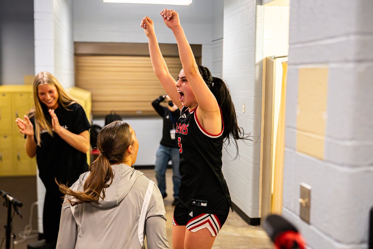 Lewis Women’s Basketball 🏀🔴⚪️ tweet media