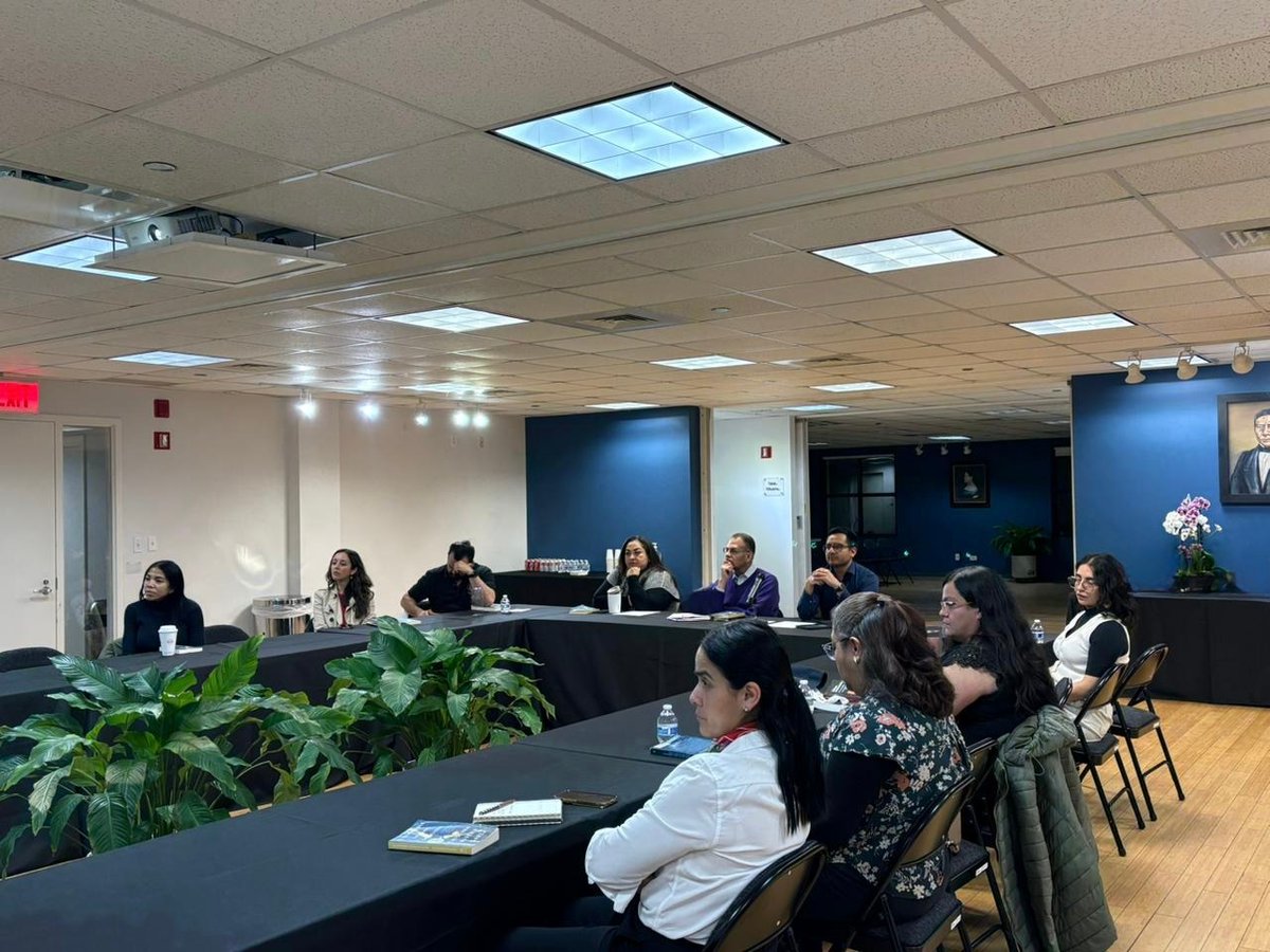 Consulado General de México en Chicago tweet media