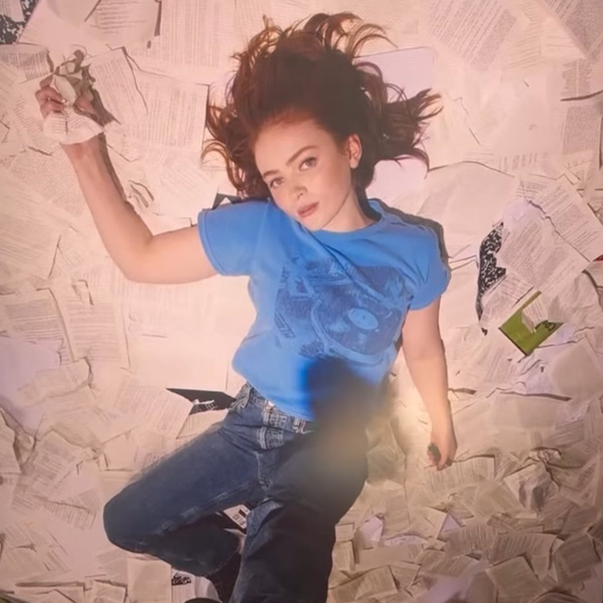 sadie sink posts tweet media