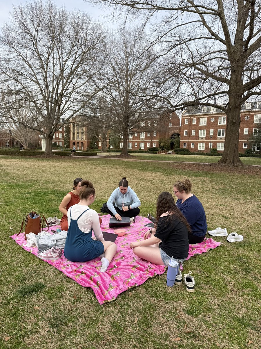 Meredith College tweet media