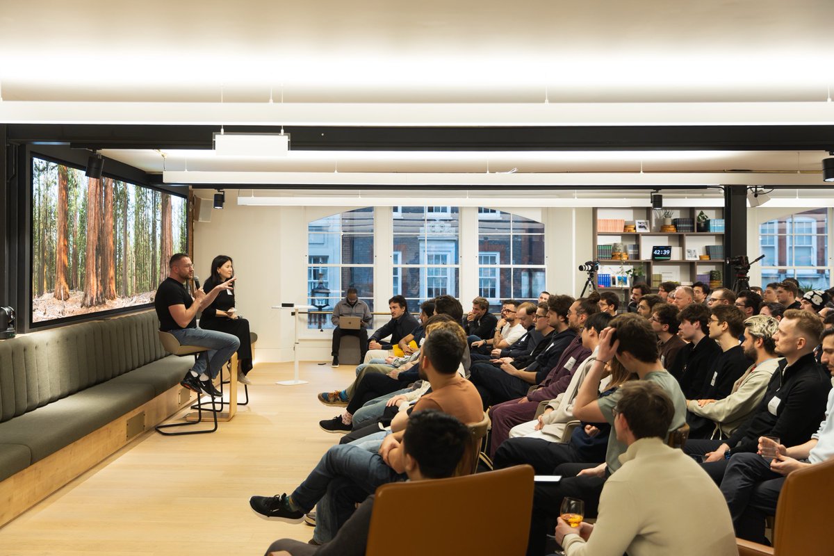 Laura Modiano tweet media