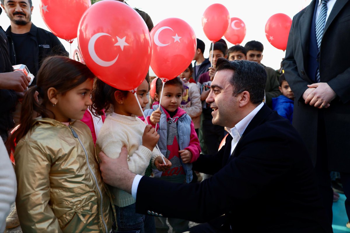Cumhurbaşkanlığı kararnamesi ile Yurtdışı Türkler ve Akraba Topluluklar Başkanlığı görevine atanan kıymetli ağabeyim <a href="/haditurus/">A. Hadi Turus</a> ‘u gönülden tebrik ediyorum.

Liyakati, gayreti ve tecrübesiyle bu önemli görevi en güzel şekilde yerine getireceğine inanıyor başarılar diliyorum🇹🇷🇹🇷